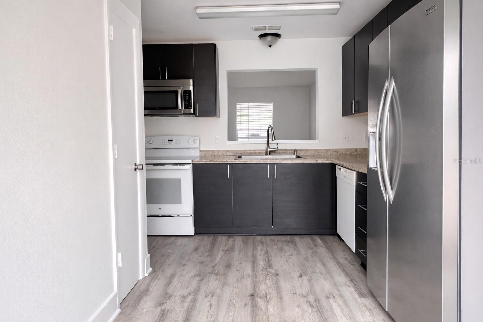 Image 7 of 23 For 11008 Yorkshire Ridge Court