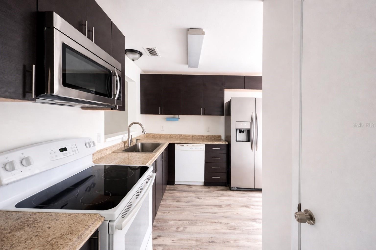 Image 9 of 23 For 11008 Yorkshire Ridge Court