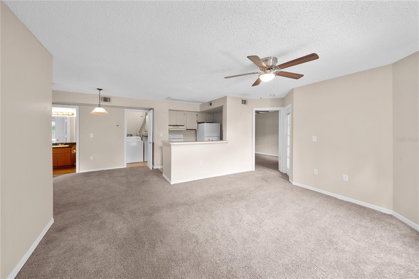 Image 4 of 22 For 441 Fountainhead Circle 174