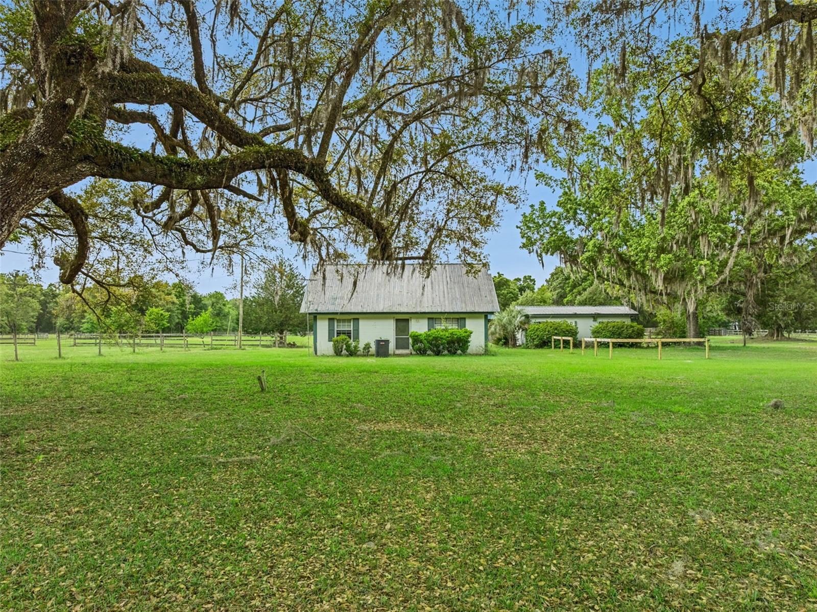 Image 2 of 40 For 15950 50th Street