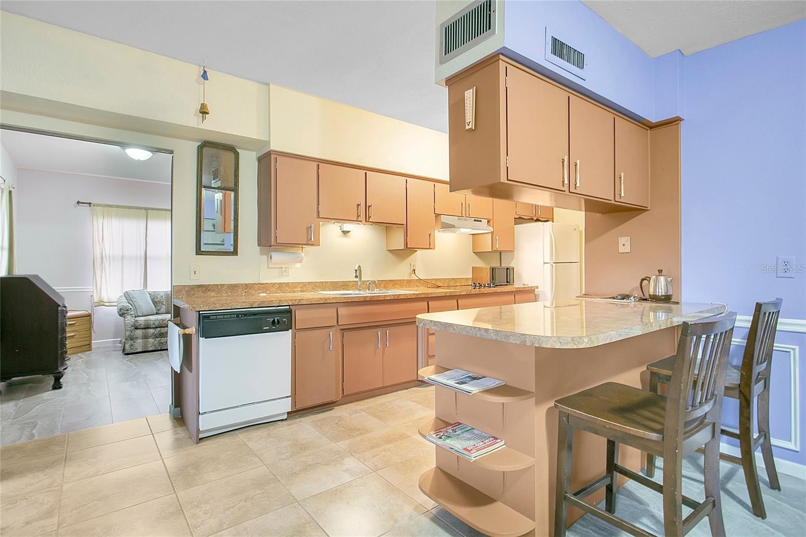 Image 10 of 28 For 580 Gardenia Circle