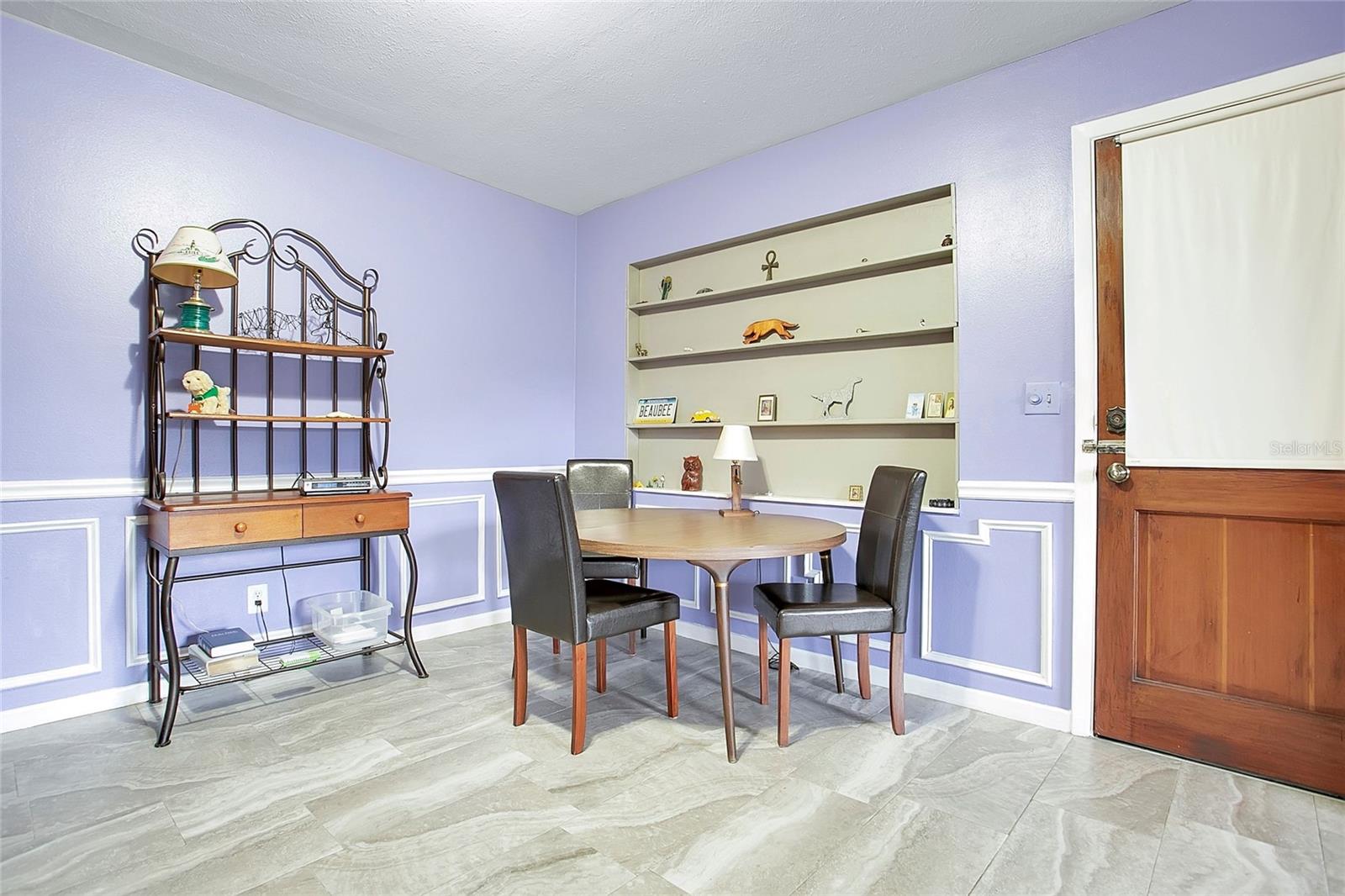 Image 13 of 28 For 580 Gardenia Circle