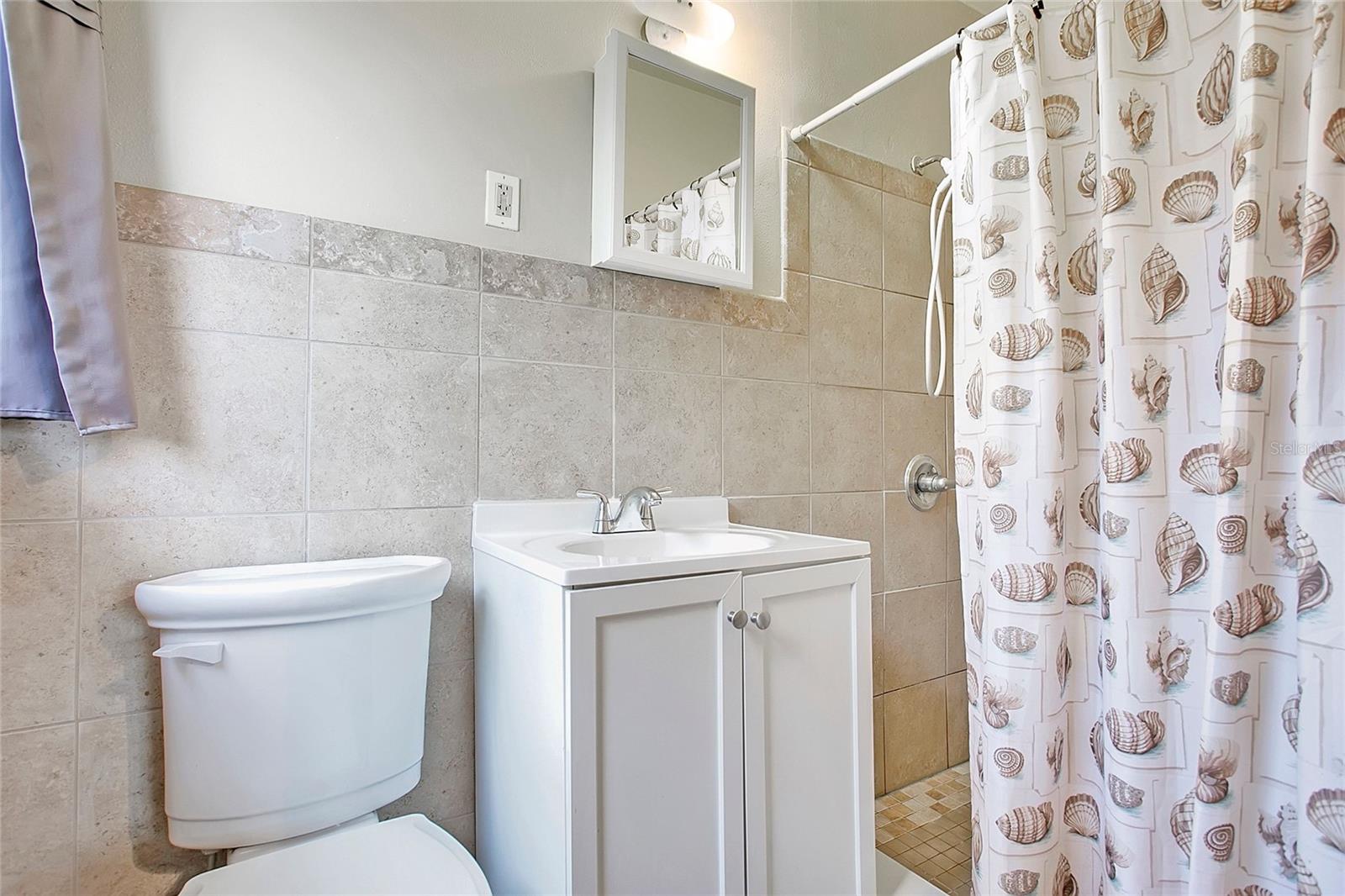 Image 19 of 28 For 580 Gardenia Circle