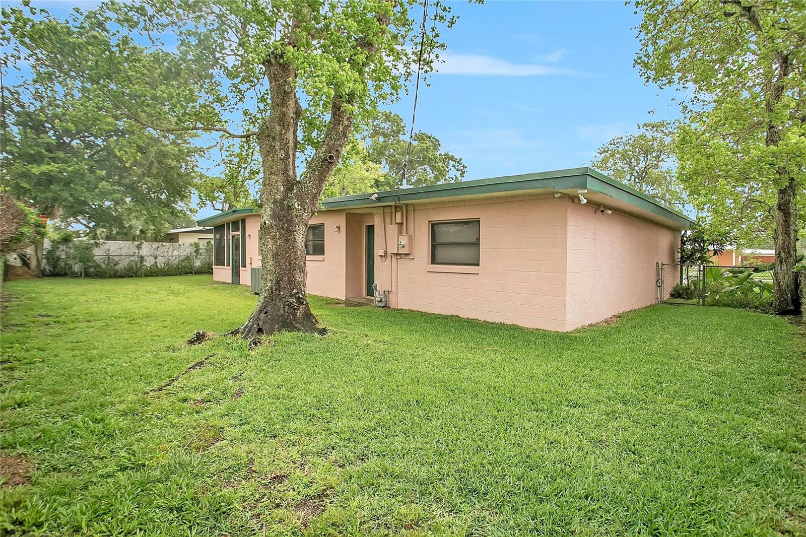 Image 27 of 28 For 580 Gardenia Circle