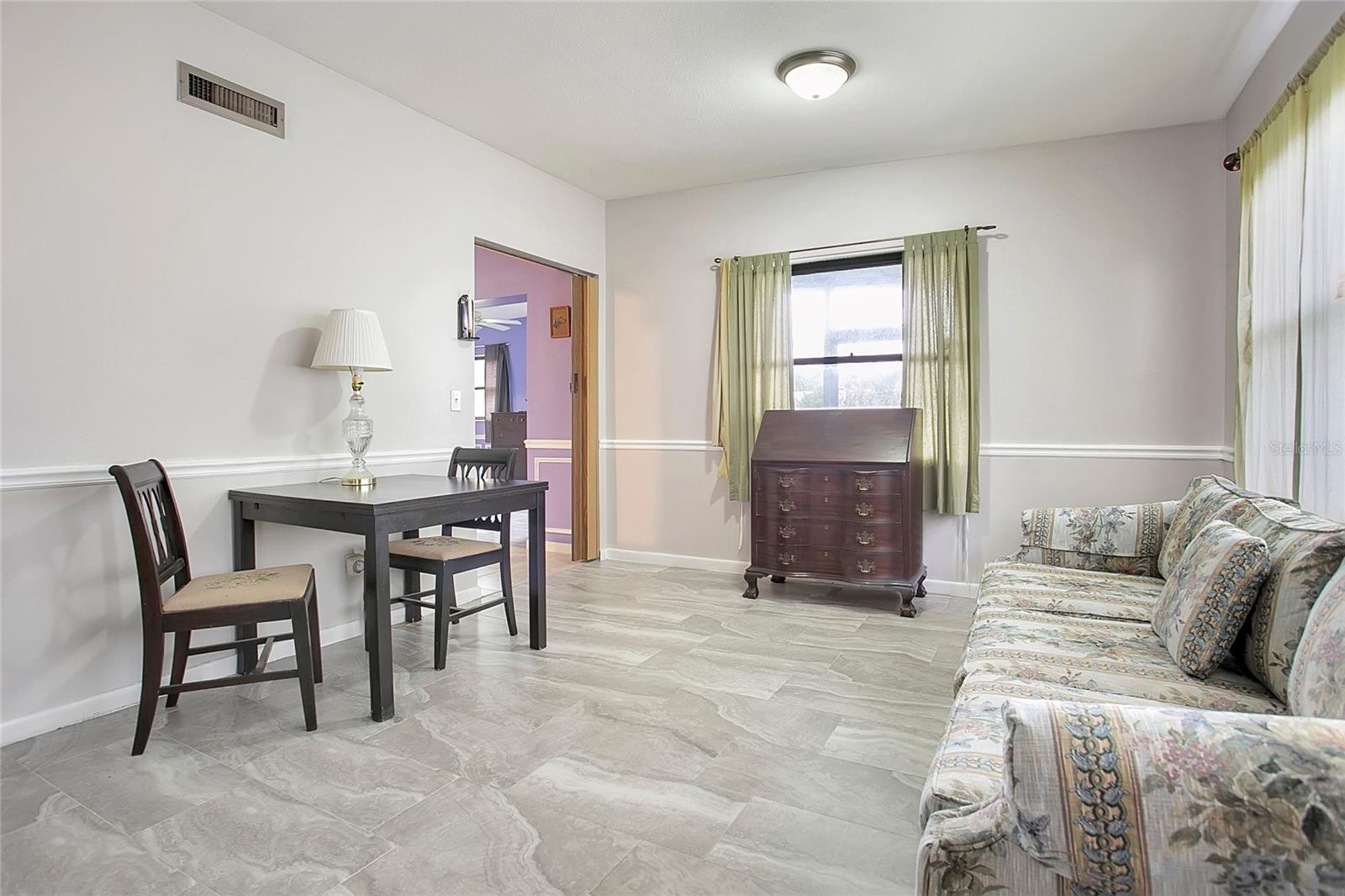 Image 6 of 28 For 580 Gardenia Circle