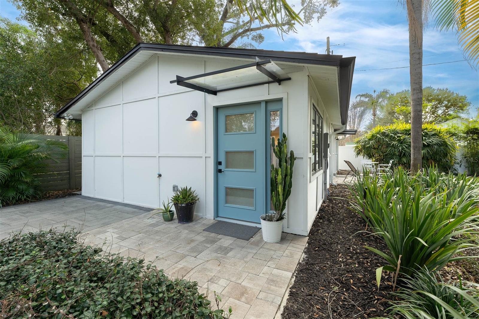 Image 2 of 33 For 228 Harding #b Street