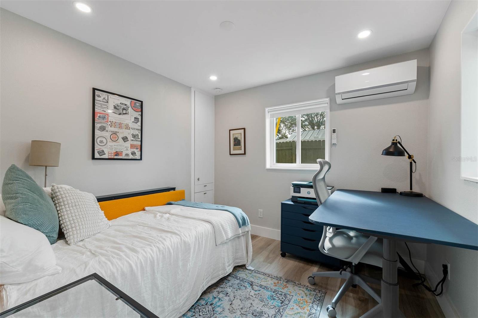 Image 26 of 33 For 228 Harding #b Street