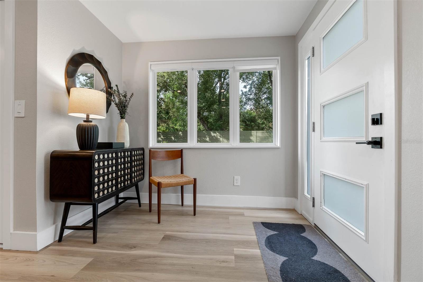 Image 5 of 33 For 228 Harding #b Street