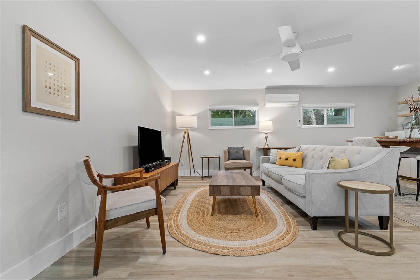 Image 7 of 33 For 228 Harding #b Street