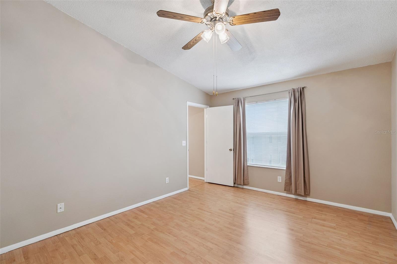 Image 17 of 32 For 3148 S Semoran Blvd  705
