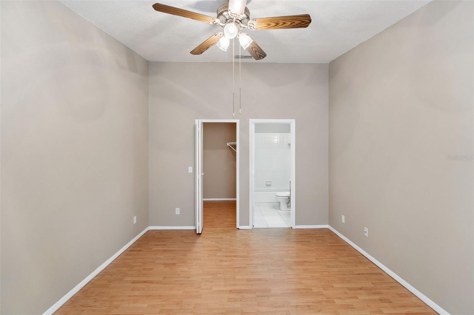 Image 18 of 32 For 3148 S Semoran Blvd  705