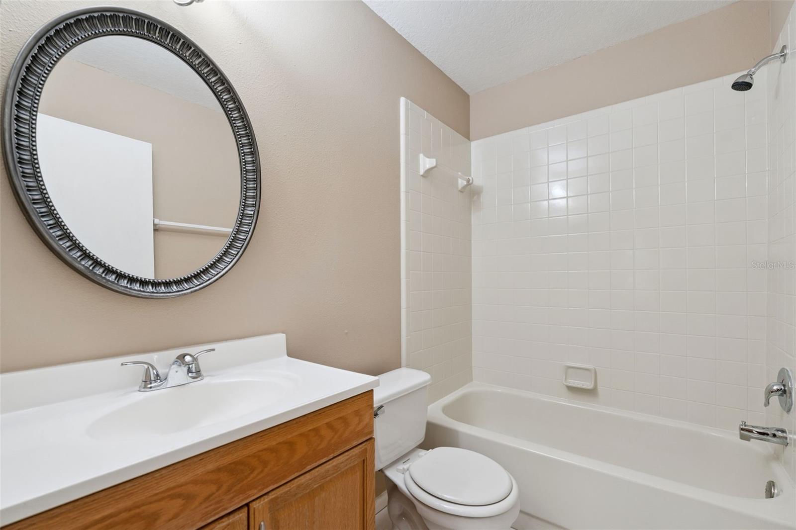 Image 19 of 32 For 3148 S Semoran Blvd  705