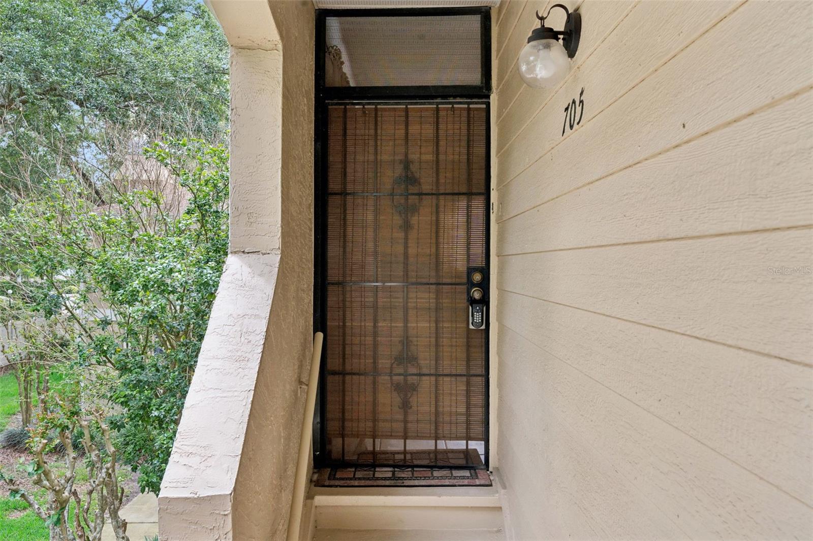 Image 2 of 32 For 3148 S Semoran Blvd  705