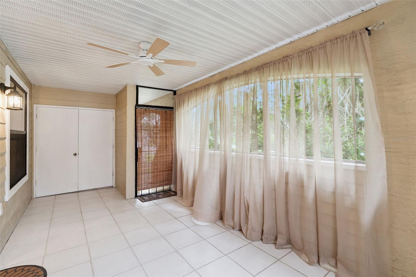 Image 23 of 32 For 3148 S Semoran Blvd  705