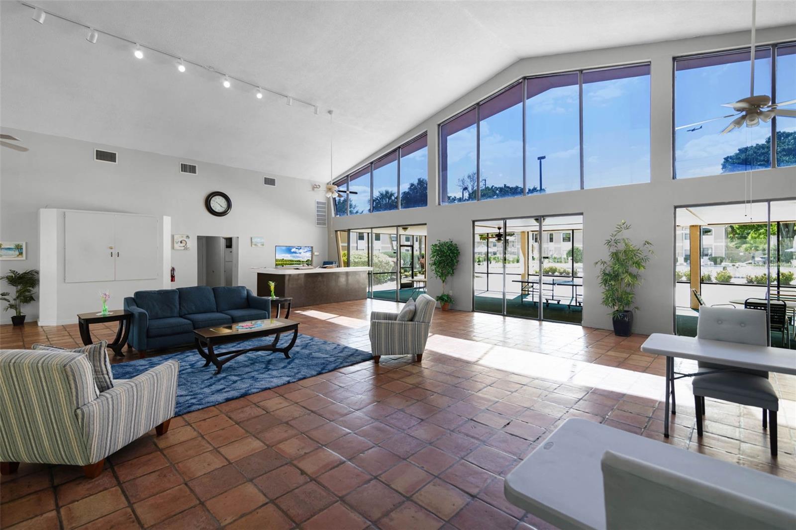 Image 28 of 32 For 3148 S Semoran Blvd  705