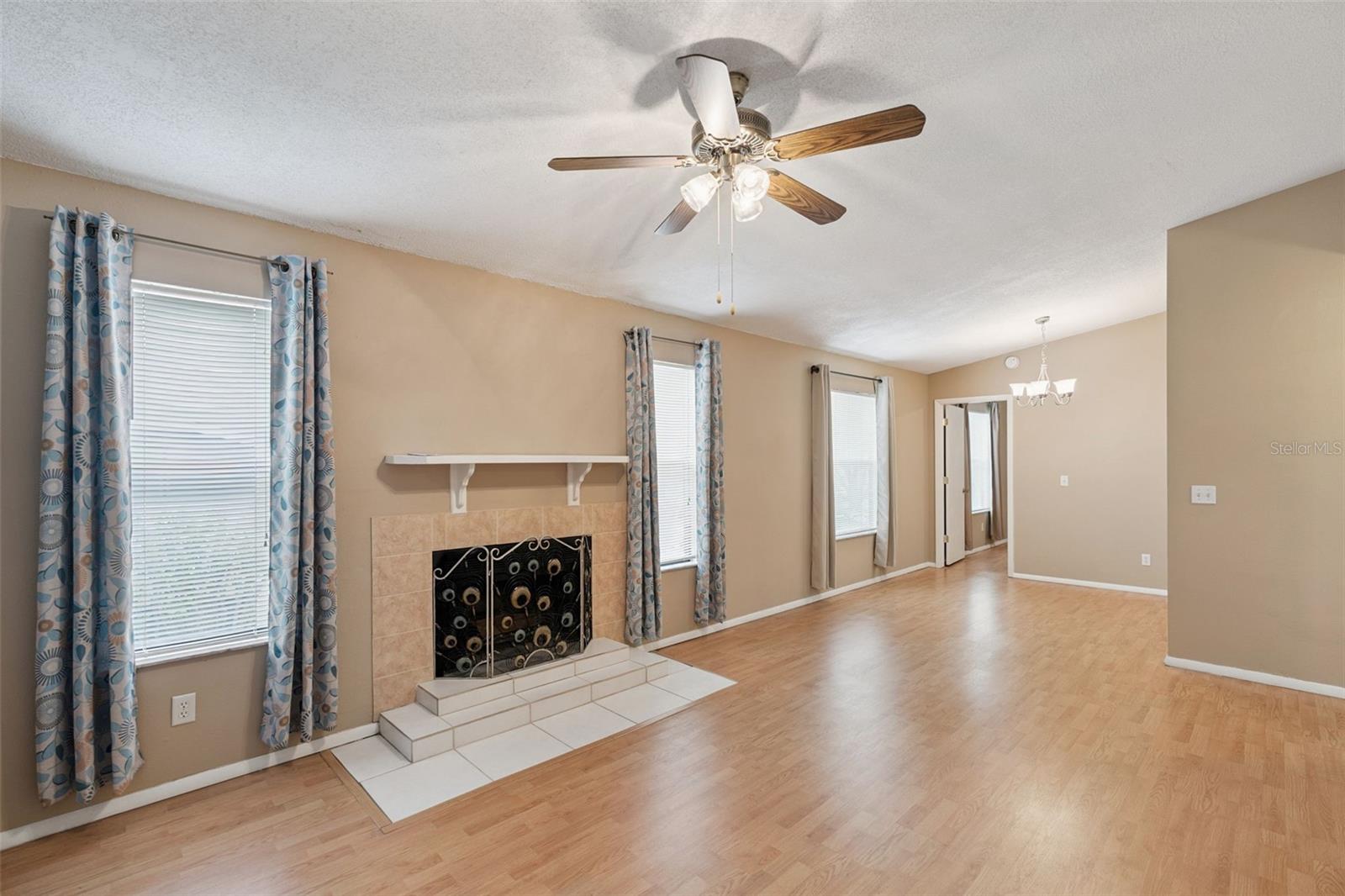 Image 7 of 32 For 3148 S Semoran Blvd  705