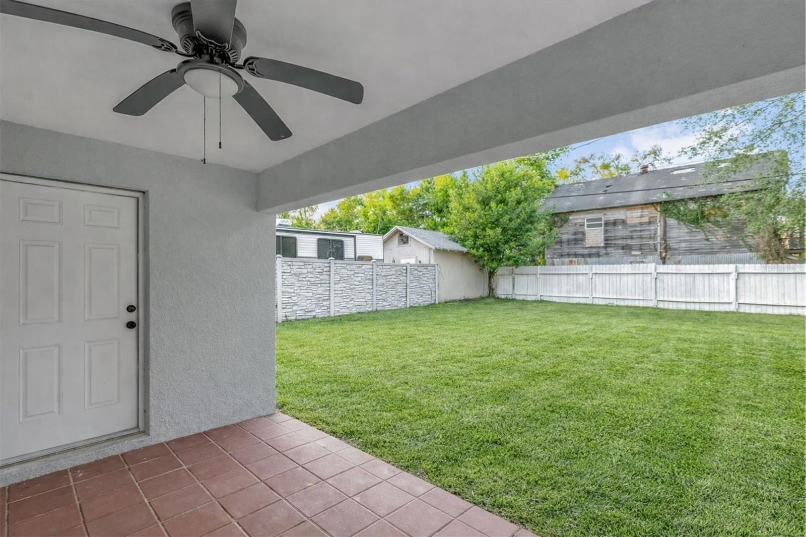 Image 11 of 17 For 319 Avenue A Ne