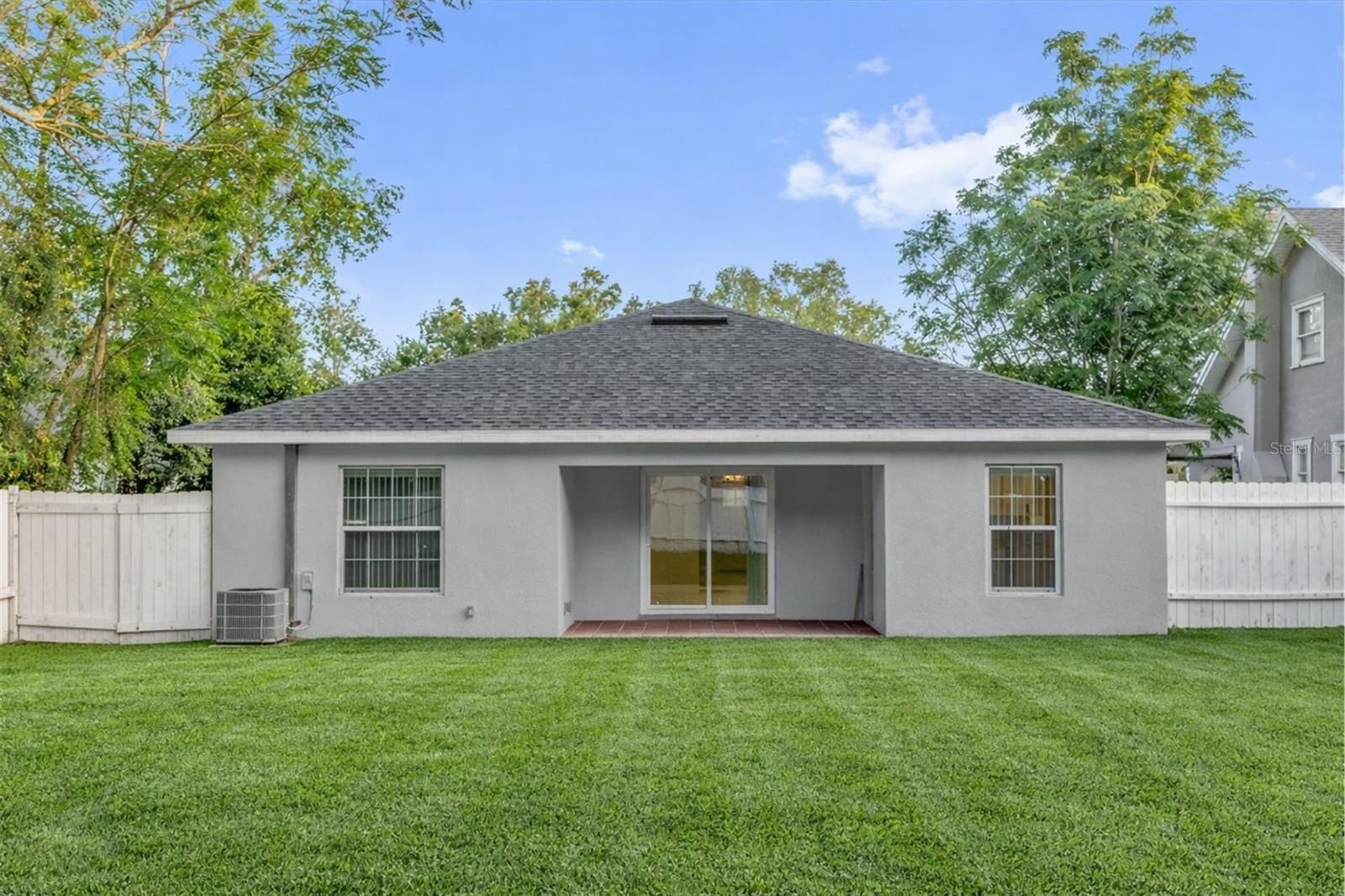 Image 13 of 17 For 319 Avenue A Ne