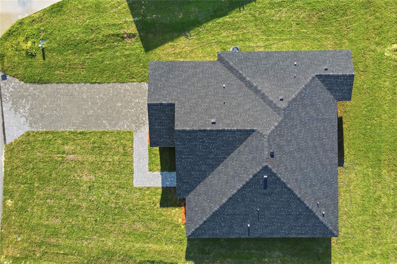 Listing photo id 2 for 13695 40th Circle