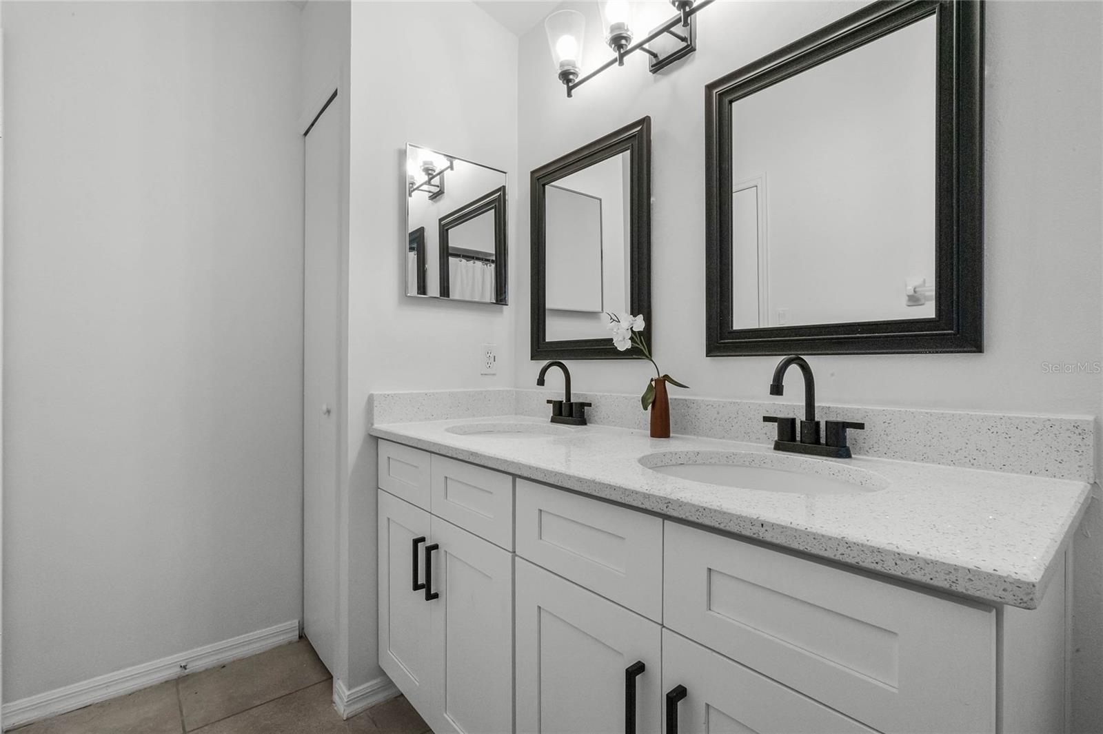 Image 18 of 28 For 239 Panorama Drive