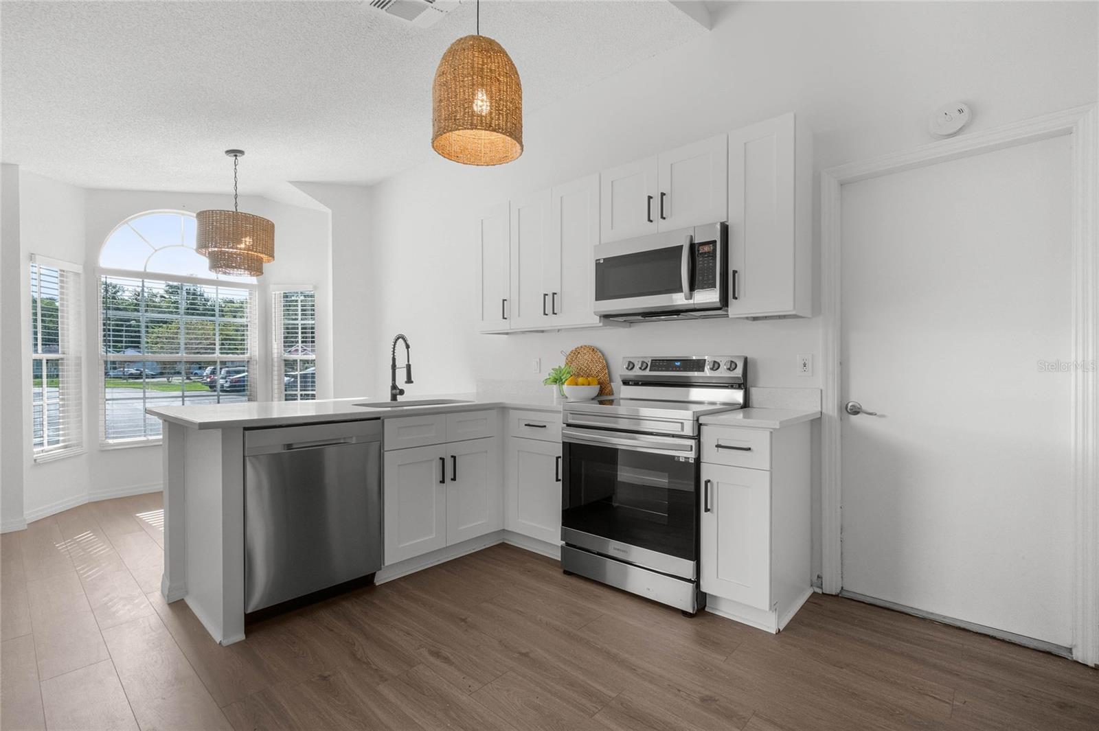 Image 4 of 28 For 239 Panorama Drive