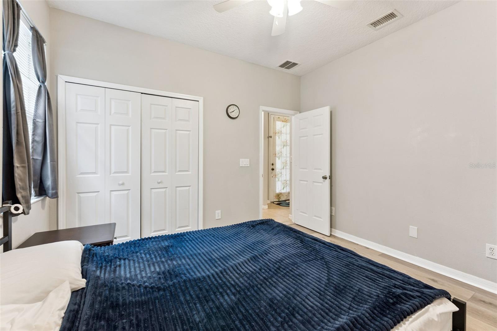 Image 18 of 36 For 4627 Blue Major Drive