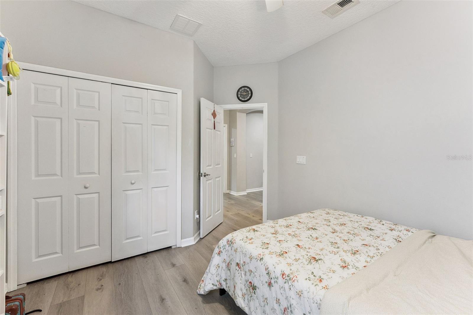 Image 22 of 36 For 4627 Blue Major Drive