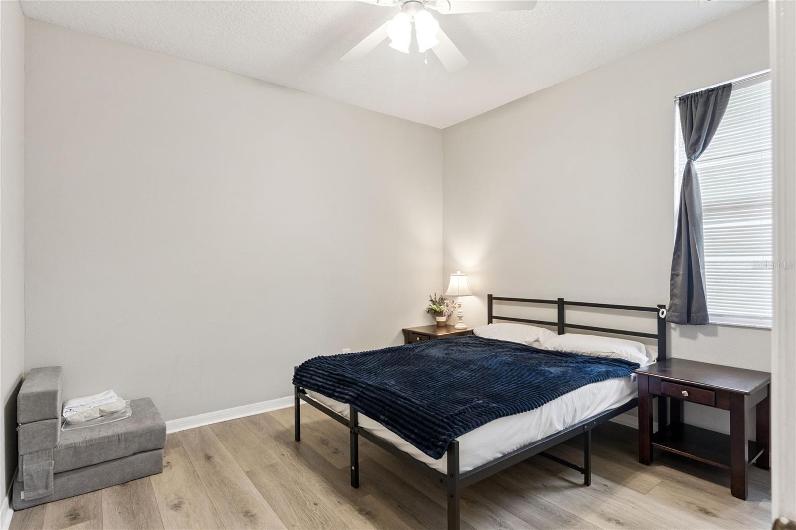 Image 25 of 36 For 4627 Blue Major Drive