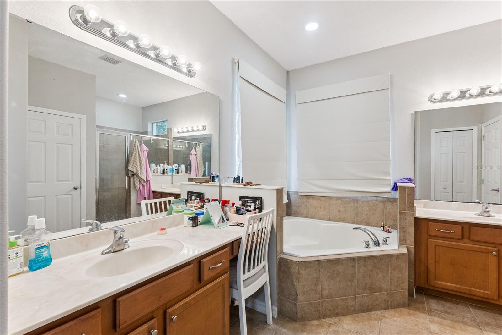 Image 26 of 36 For 4627 Blue Major Drive