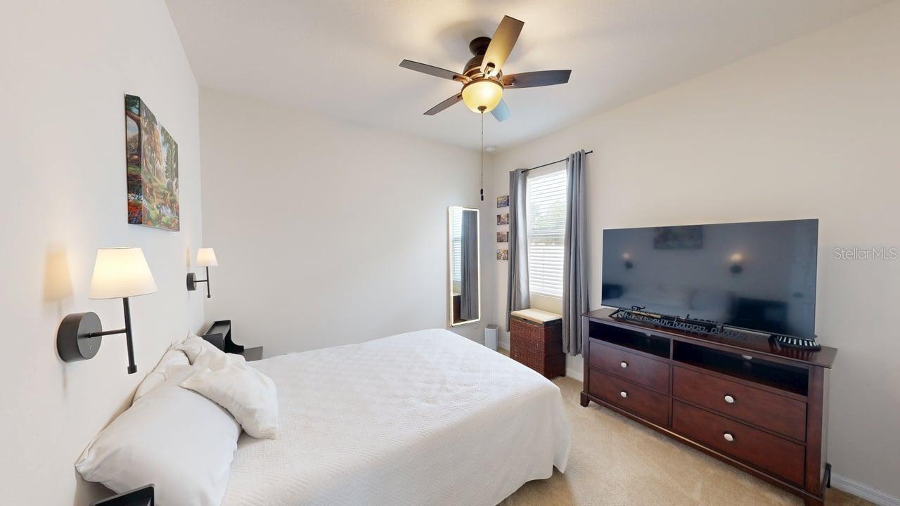 Image 16 of 56 For 914 Bay Bridge Circle