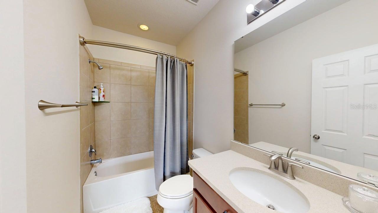 Image 27 of 56 For 914 Bay Bridge Circle