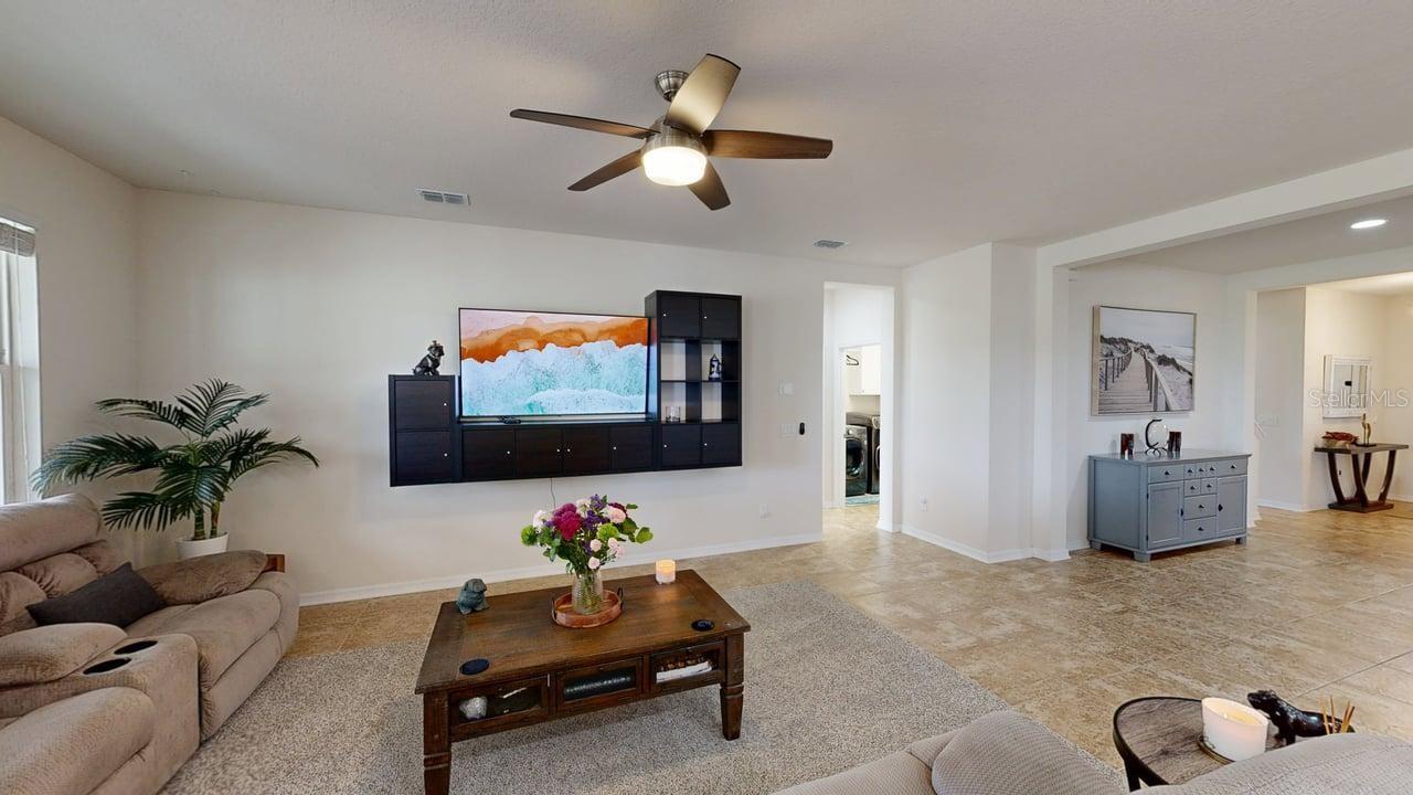 Image 3 of 56 For 914 Bay Bridge Circle