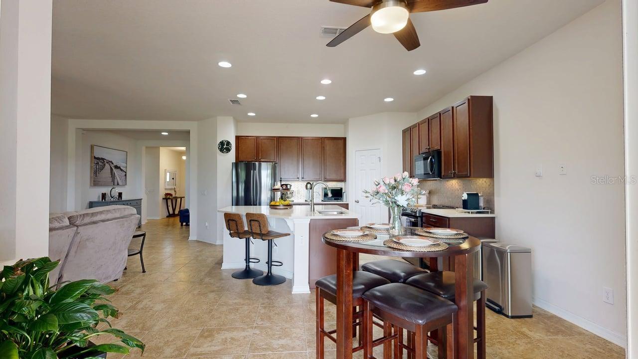 Image 30 of 56 For 914 Bay Bridge Circle