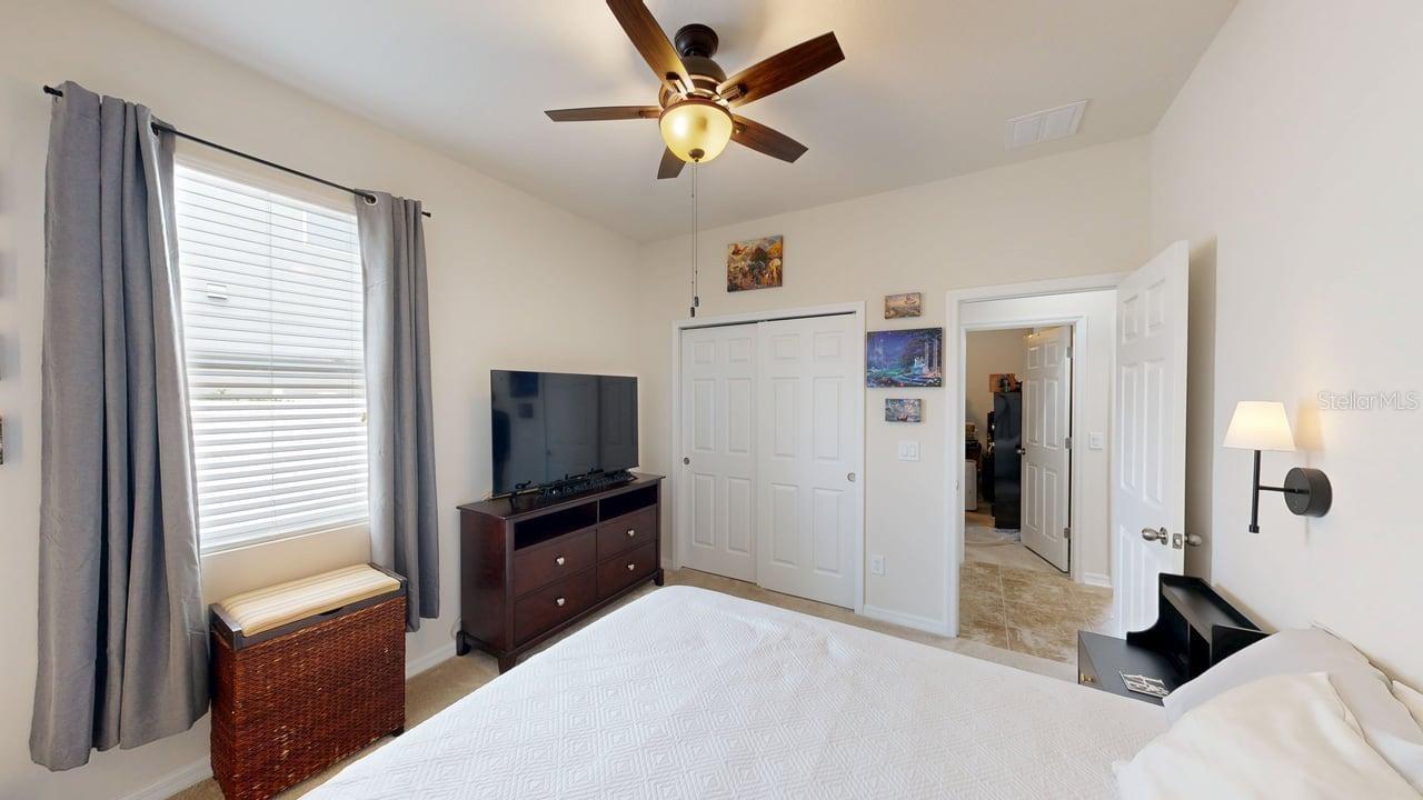 Image 34 of 56 For 914 Bay Bridge Circle