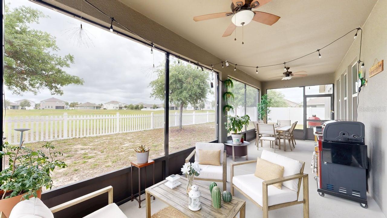 Image 36 of 56 For 914 Bay Bridge Circle