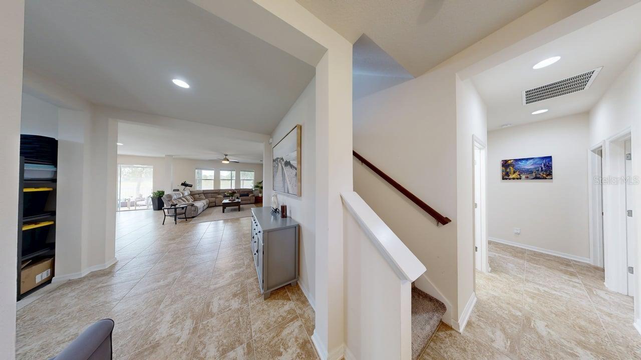 Image 38 of 56 For 914 Bay Bridge Circle