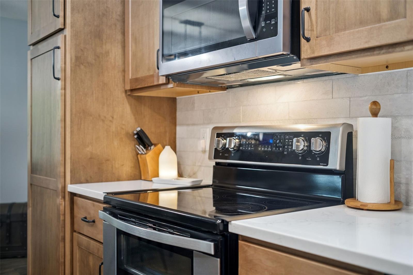 Image 19 of 35 For 859 Benchwood Drive