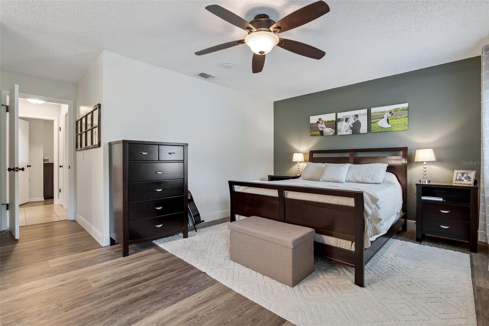 Image 20 of 35 For 859 Benchwood Drive