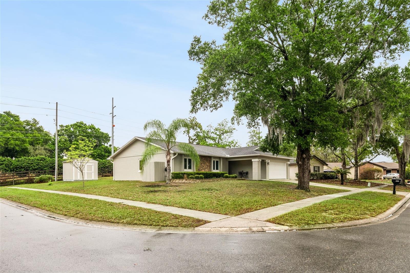 Image 5 of 35 For 859 Benchwood Drive