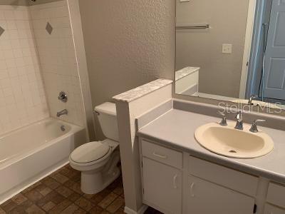 Image 7 of 11 For 824 Camargo Way 206