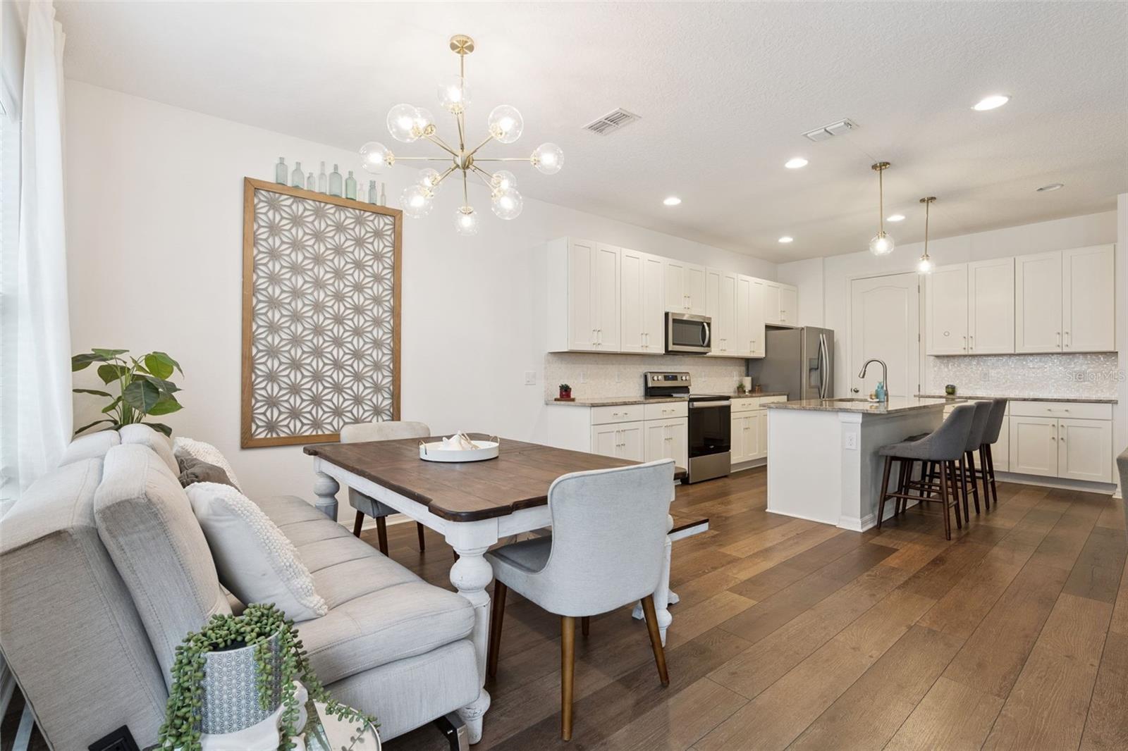 Image 12 of 37 For 2583 Circolo Lane