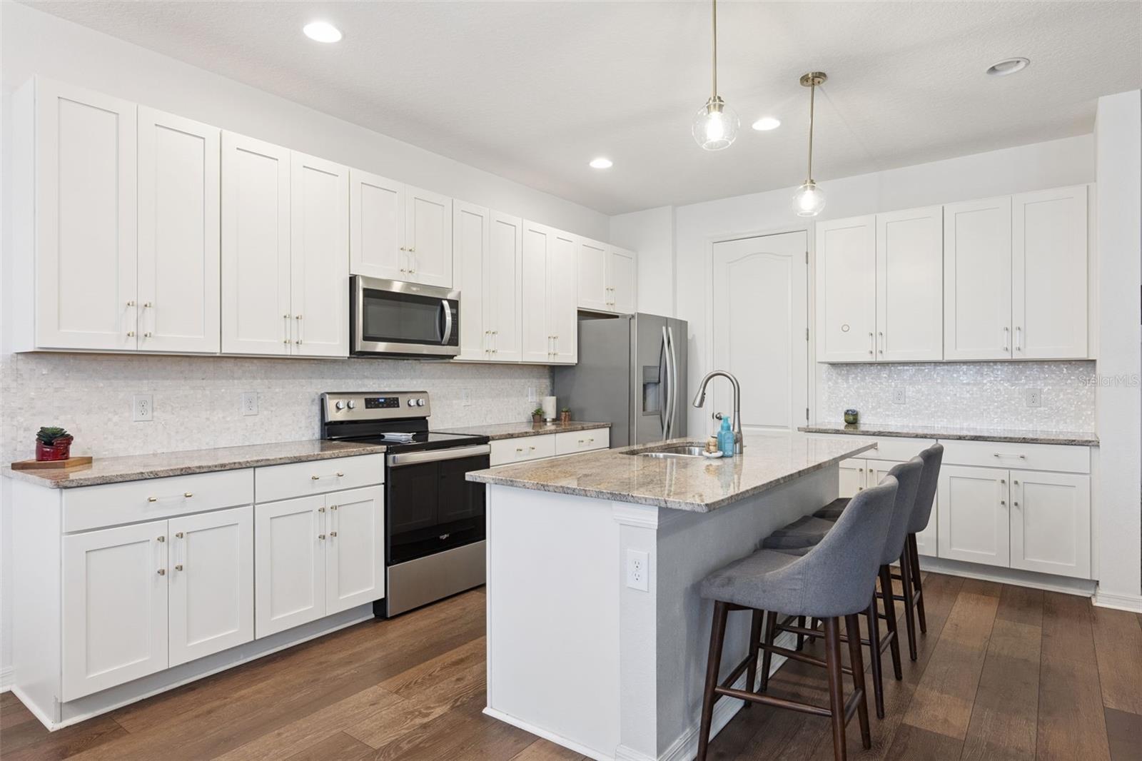 Image 17 of 37 For 2583 Circolo Lane