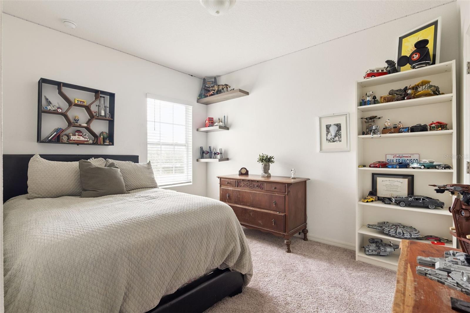 Image 27 of 37 For 2583 Circolo Lane