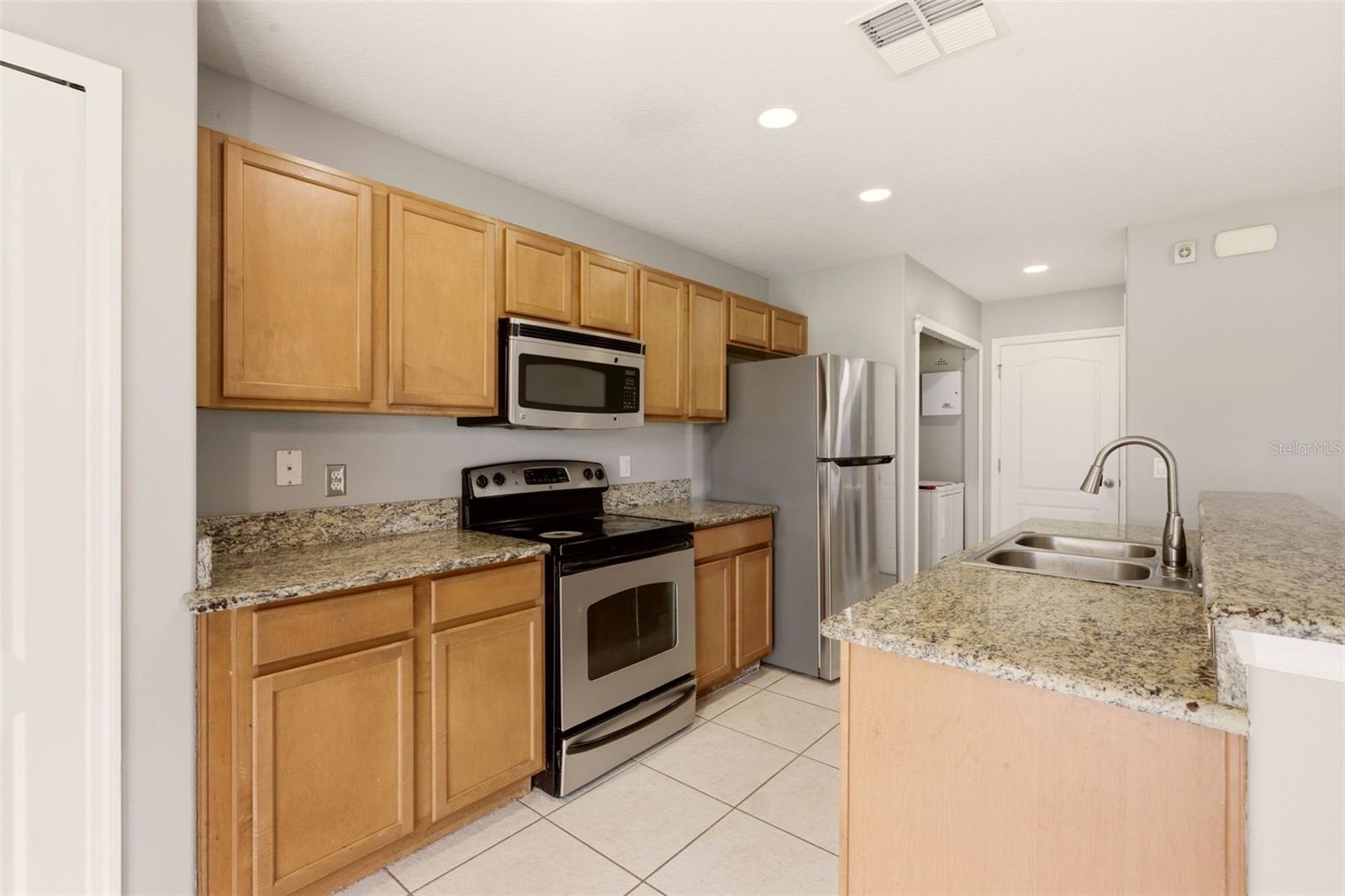 Image 8 of 22 For 253 Bella Rosa Circle