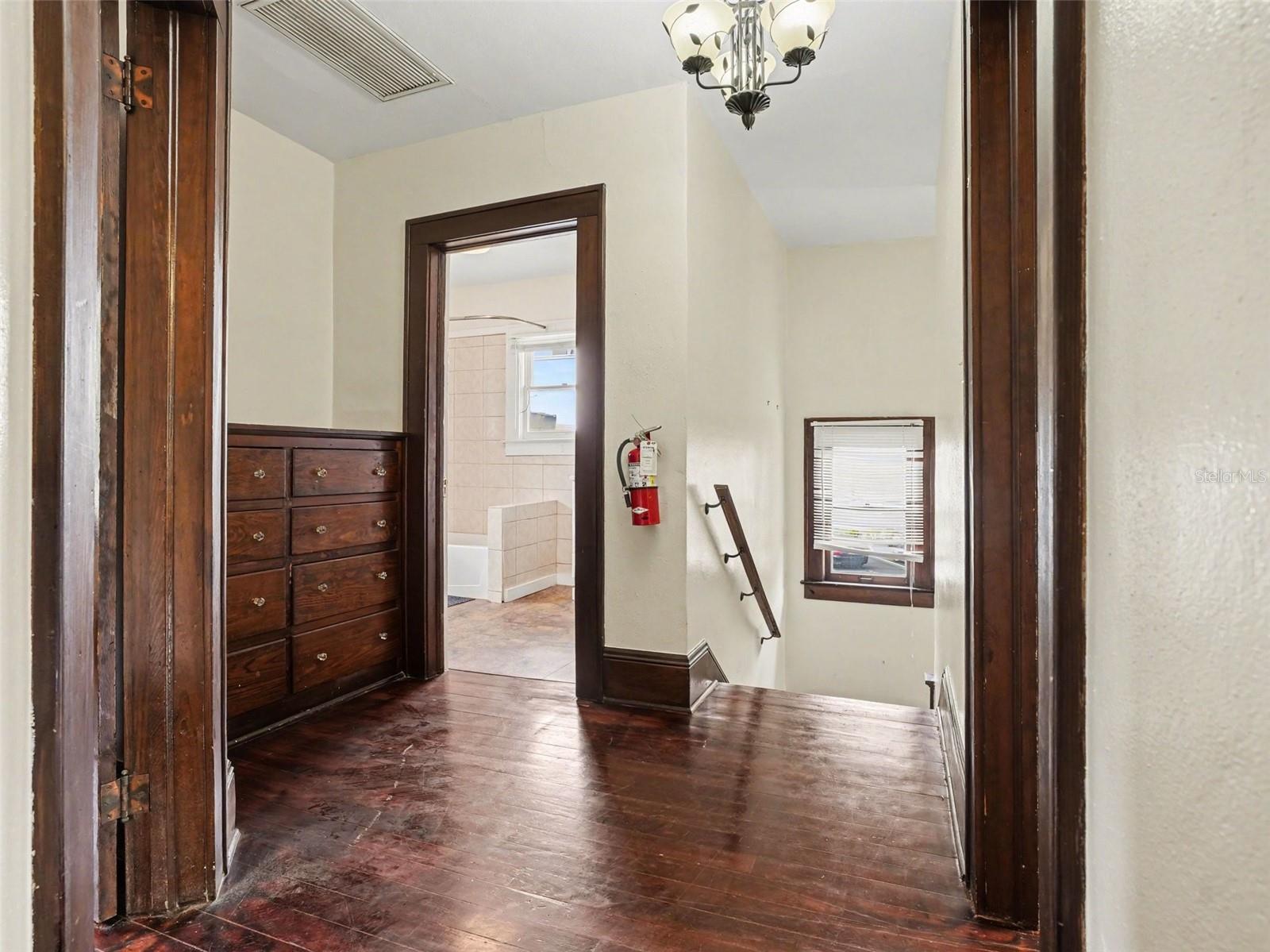 Image 10 of 28 For 1214 Livingston Street Street