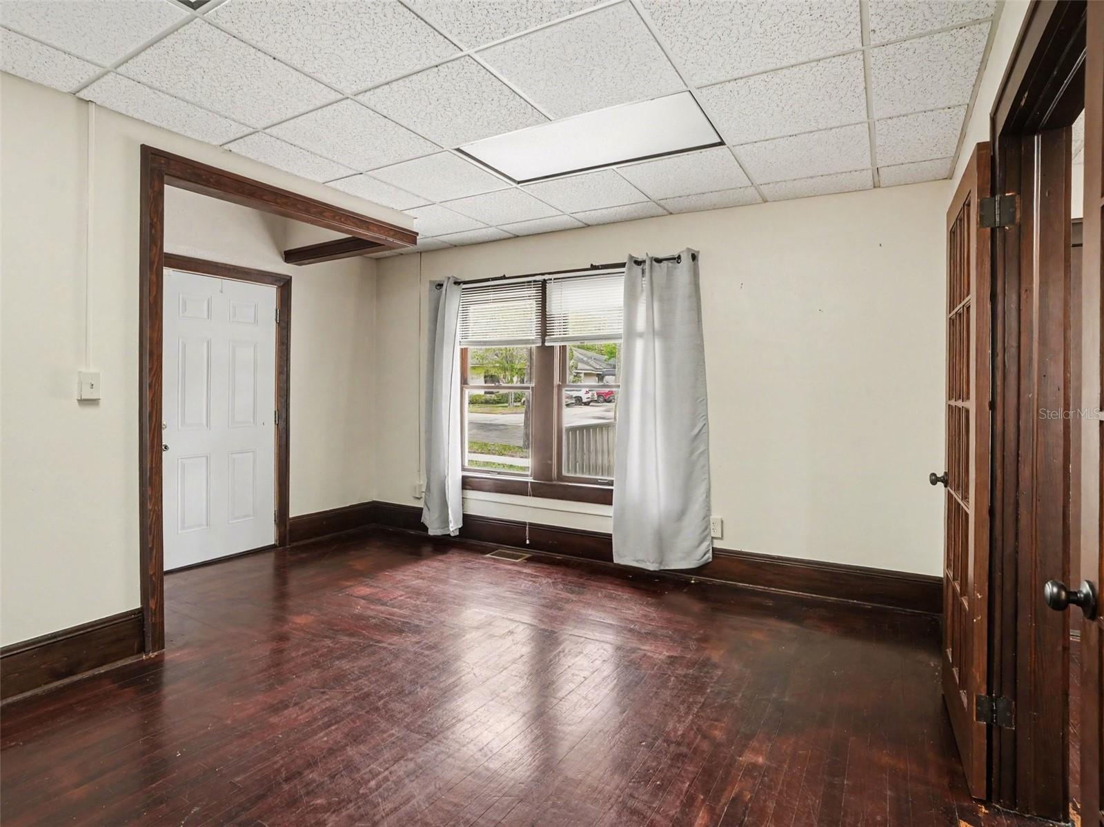 Image 12 of 28 For 1214 Livingston Street Street