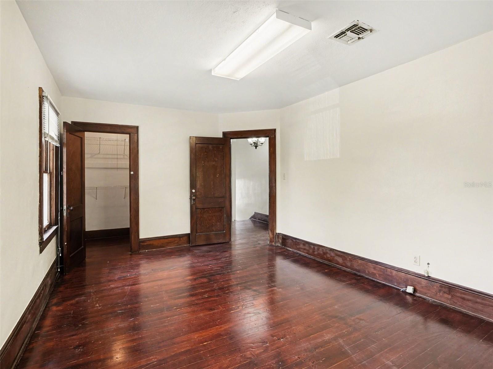 Image 16 of 28 For 1214 Livingston Street Street