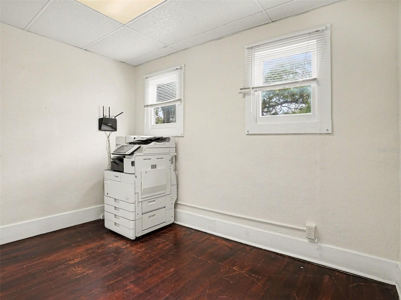 Image 21 of 28 For 1214 Livingston Street Street