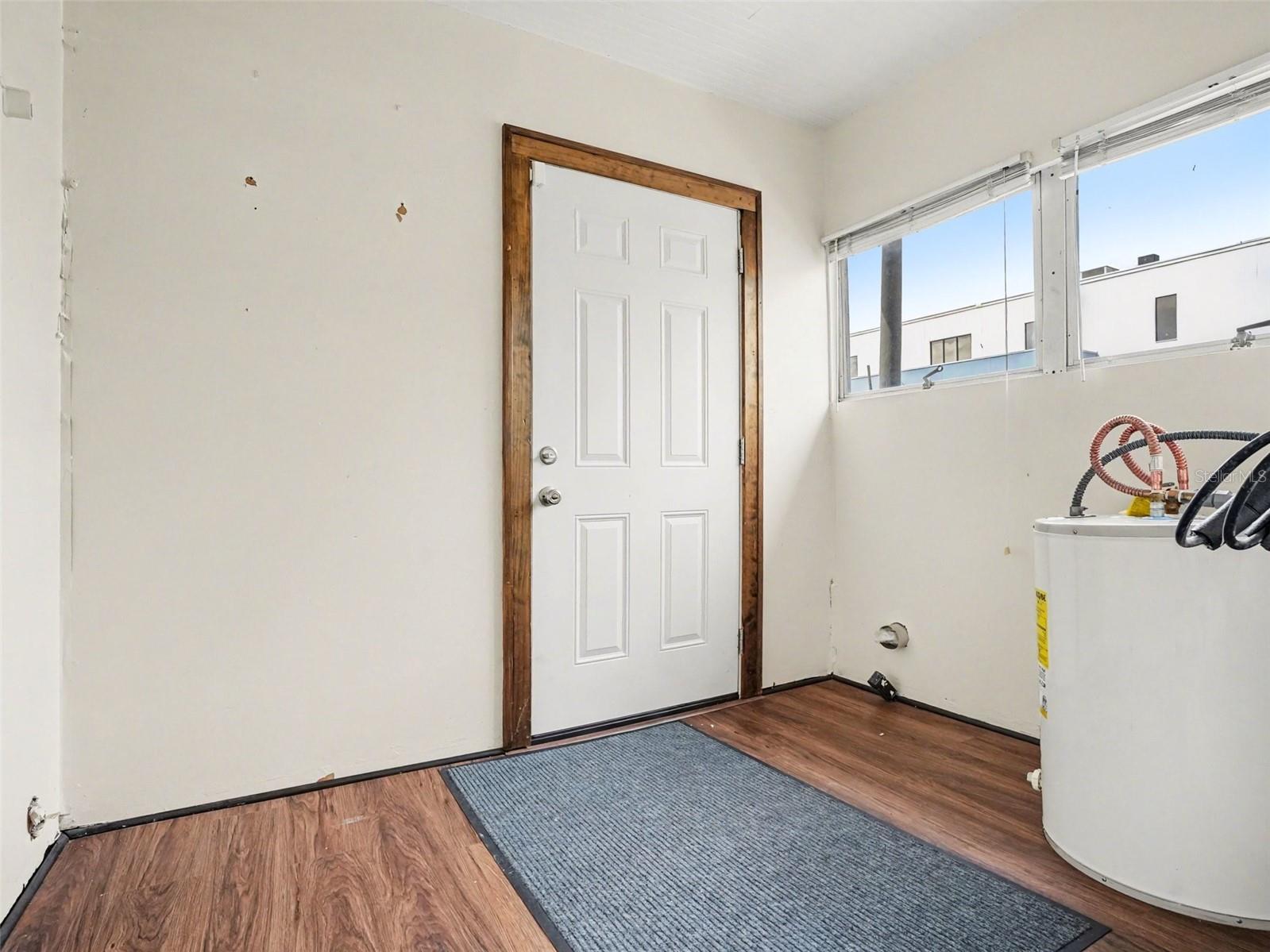 Image 22 of 28 For 1214 Livingston Street Street