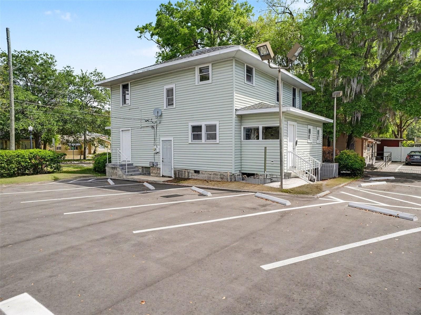 Image 25 of 28 For 1214 Livingston Street Street